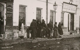 Возле Хитровского рынка. Фото начала ХХ века с сайта pastvu.com