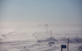 Посмотрел как строят дорогущие зимники в Арктике нефтяные компании для своих месторождений https://zen.yandex.ru/media/d1als/posmotrel-kak-stroiat-doroguscie-zimniki-v-arktike-neftianye-kompanii-dlia-svoih-mestorojdenii-5e5d560923e45944a74eaf79